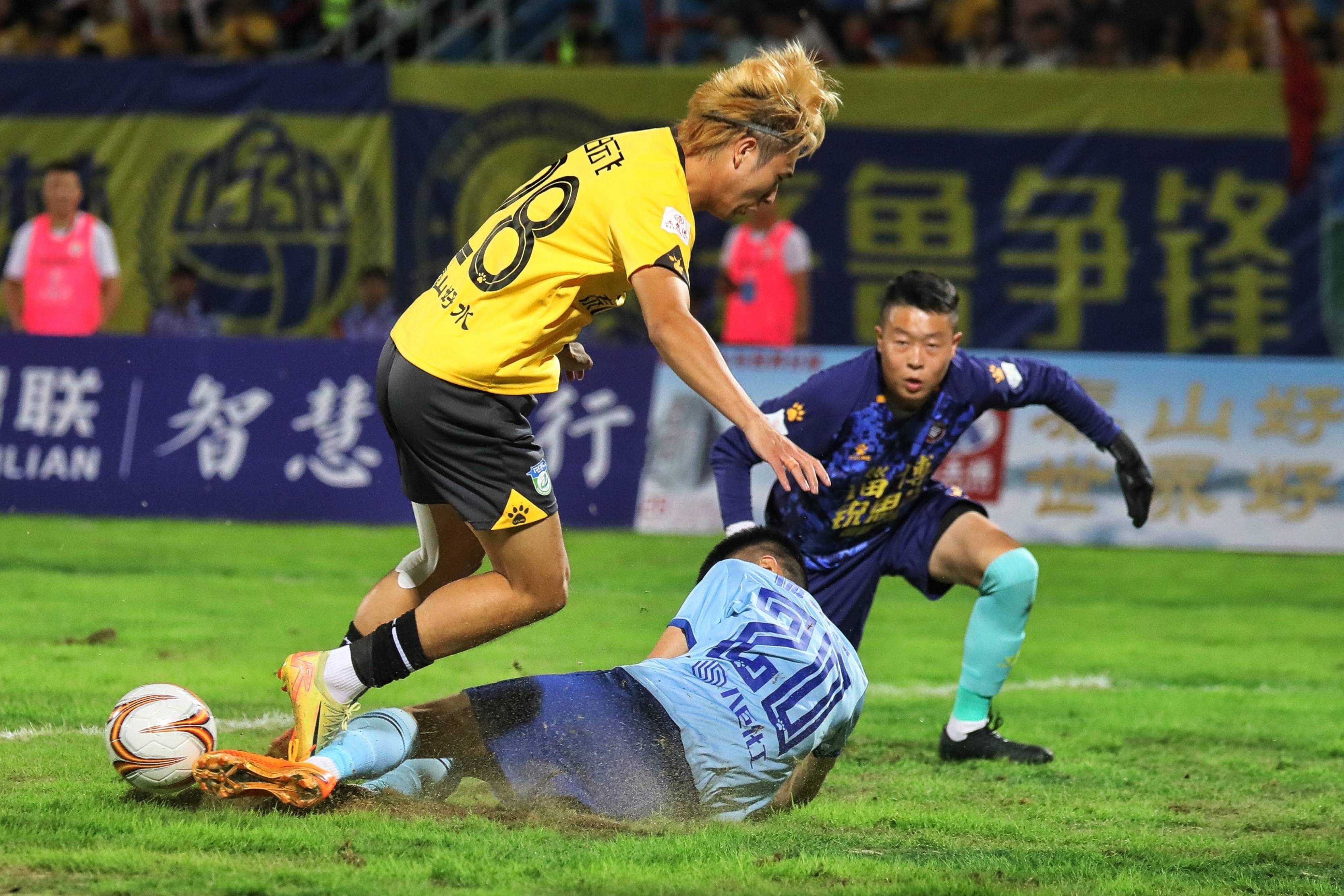 太狠了！转会期新疆广汇调整名单以备英超拜仁慕尼黑围绕德甲战术微调，今夜山东泰山备战亚冠的简单介绍