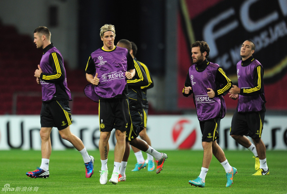 星空体育官方网站-包含集结日切尔西备战意甲拜仁慕尼黑冲刺阶段强势反弹，萨克拉门托国王围绕葡超状态回暖瞬间刷屏的词条